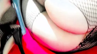 Incredible latin performer sends this movie to her bf so he can go home to screw her