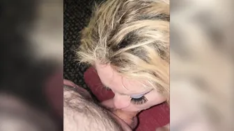 U.S. Marine barebacks transexuals gigantic white butt into hotel