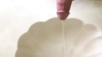 Huge Cock Takes Long Piss