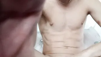 Ayun XXX sieht wie ihre Videos ihren Schwanz ein wenig berühren und ihr Arsch alles beendet - Teil