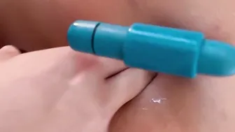 College cunt with mouth takes a sex toy into the booty for the first time