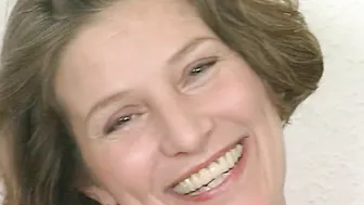 Auf der Pornocouch erst mal richtig gefickt
