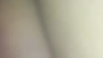 AMATEUR SE MASTURBA EL COÑO