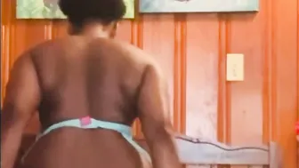 Fat butt African ride the nailed out of MY PENIS