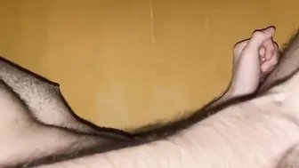 Fit twinkie ejaculates on his abs