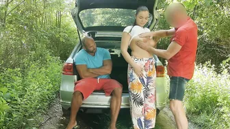 HUNT4K. No condoms but it doesnt stop married women from kinky humping