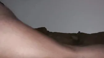 HUGE BOOTY ASS WANTS A RIDES ON EBONY PENIS