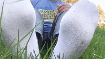 SMALL WHITE ANKLE SOCKS - INCREDIBLE SEXY TICKLE TOOL PICKED UP WHILE WALKING - MANLYFOOT - 