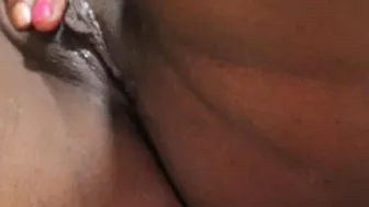 BEAUTY KENYAN PORNSTAR MASTURBATING