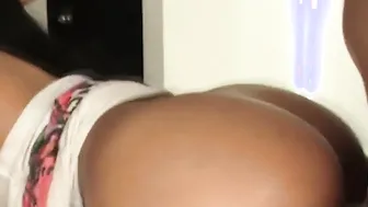 Venezuelan light skin escort wants ANAL stretching from white stud