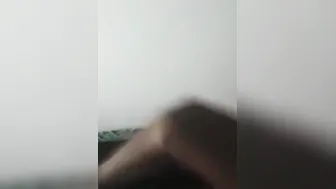 Jugando con mi clit y mi pussy mojada