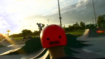 Skatergirl wird hart von hinten gefickt