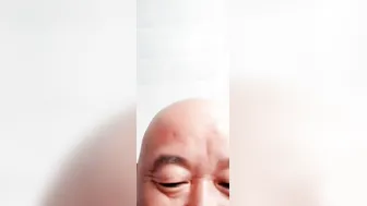 白胖大爷玩的好嗨更多主页