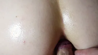 Thin Teens girlfriend Oiled bubble booty getting Cum on butt and after it anal jizzed