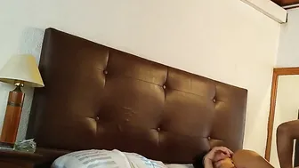Mi vecina me recibe en su casa