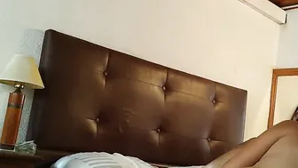Mi vecina me recibe en su casa