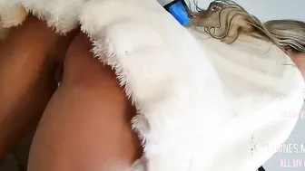 Godess Cougar Wants your cum