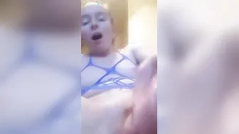 Kinky Whore fucking her cunt