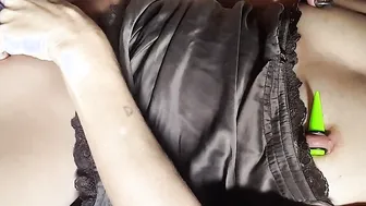 nippleringlover freaky MILF masturbating pierced cunt and rubbing big pierced