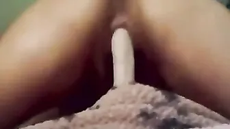 Fat butt Hispanic riding until she ejaculates