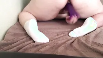 Pounded myself inside a dog position and gotten an orgasm