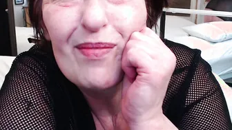 sunday morning smoke n tease. gets ready to go on web cam and slay penis