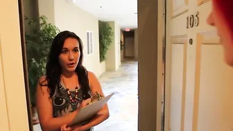 Sinn Sage and Siri Pornstar Finger Plowed Their Way To