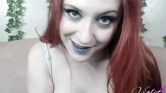 Curvy smiling red haired pornstar topless livecam chatting with a fan