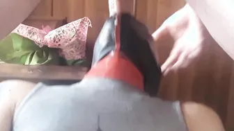 My skank fiance is taking my penis down her throat and receives a big load of cum into her mouth
