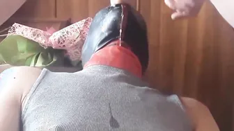 My skank fiance is taking my penis down her throat and receives a big load of cum into her mouth