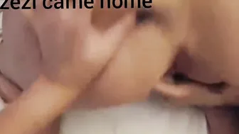 ik kwam thuis en vind mijn vrouw meeting two vriendinnen spelen into bed poesje likken en ik heb hun geneuk