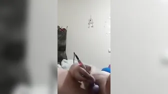 vocal Hot edges herself 