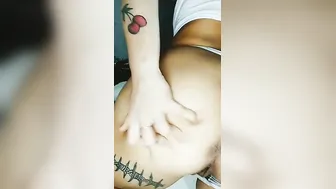 Wanna squeeze my soft body?