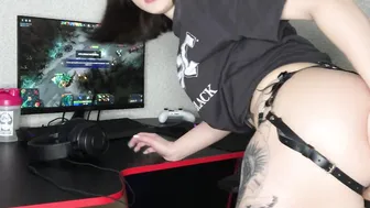 DOTERSHA aroused inside the rink JERKED OFF and then did ALMOST RAMPAGE. DOTA two.
