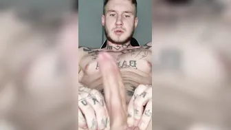 Badex20 porn video – Gigantic muscle dude with big gigantic juicy dick jerking off