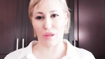 Big Tit Blonde Mom Getting Screwed Right Into The Milkers
