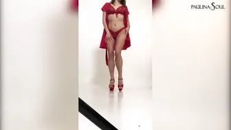 Cutie Bitch Gets Lusty At The Photo Session Banged Herself