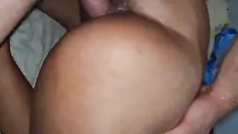 Mi se corre dentro de mi 