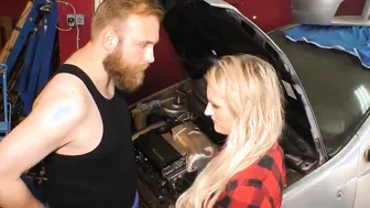 AMATEUR EUROPEAN - Fit women With A Gigantic Butt Mika Olsson Fucks The Mechanic