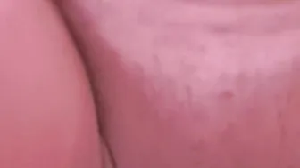 عجبها الحالكويتيه حصلتها مع صاحبها تتحوى من الطبون وانا نكمل عليها