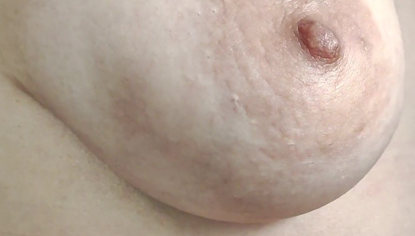 Closeup saggy boobs with stretch marks 4kPorn.XXX