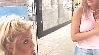 Sexsuechtige Blondine braucht es jeden Tag egal von wem