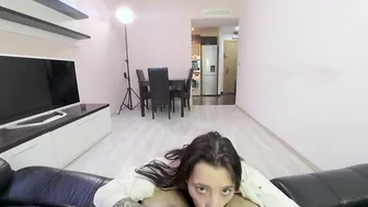 Dark Hair 18 year old quick banged and fast hardworking hand job