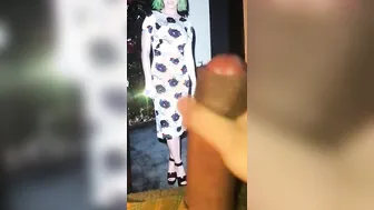 Squirting out a nice and huge load for hot Katy Perry 2nd nut this hour :)
