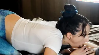 Cutie side cunt with mouth blowing cock and drink the cum