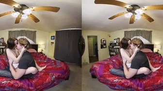 Virtual Reality Tests - Amateur Lovers Trying 3D Porn