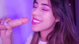 I suck this realistic sex toy and I love it- Salmakia