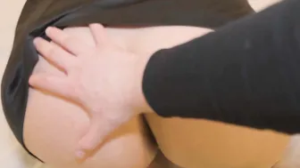 Fucking my cougar from behind and she cant stop me