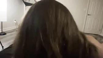 Gets oral sex from a Tinder skank