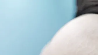 Me paga la renta follandome con su pene (parte one)
